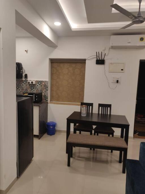 Chillx Comfort Stay 2Bhk Luxury Apt Arpora Exteriör bild
